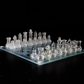 Unissalescentral Glass Chess Cam Satranç Takım